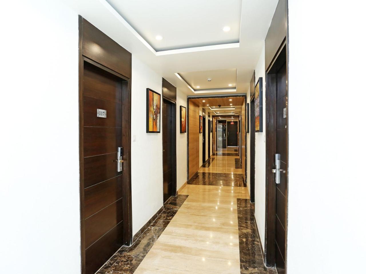 Golden Blossom Imperial Resorts Lucknow Exteriör bild
