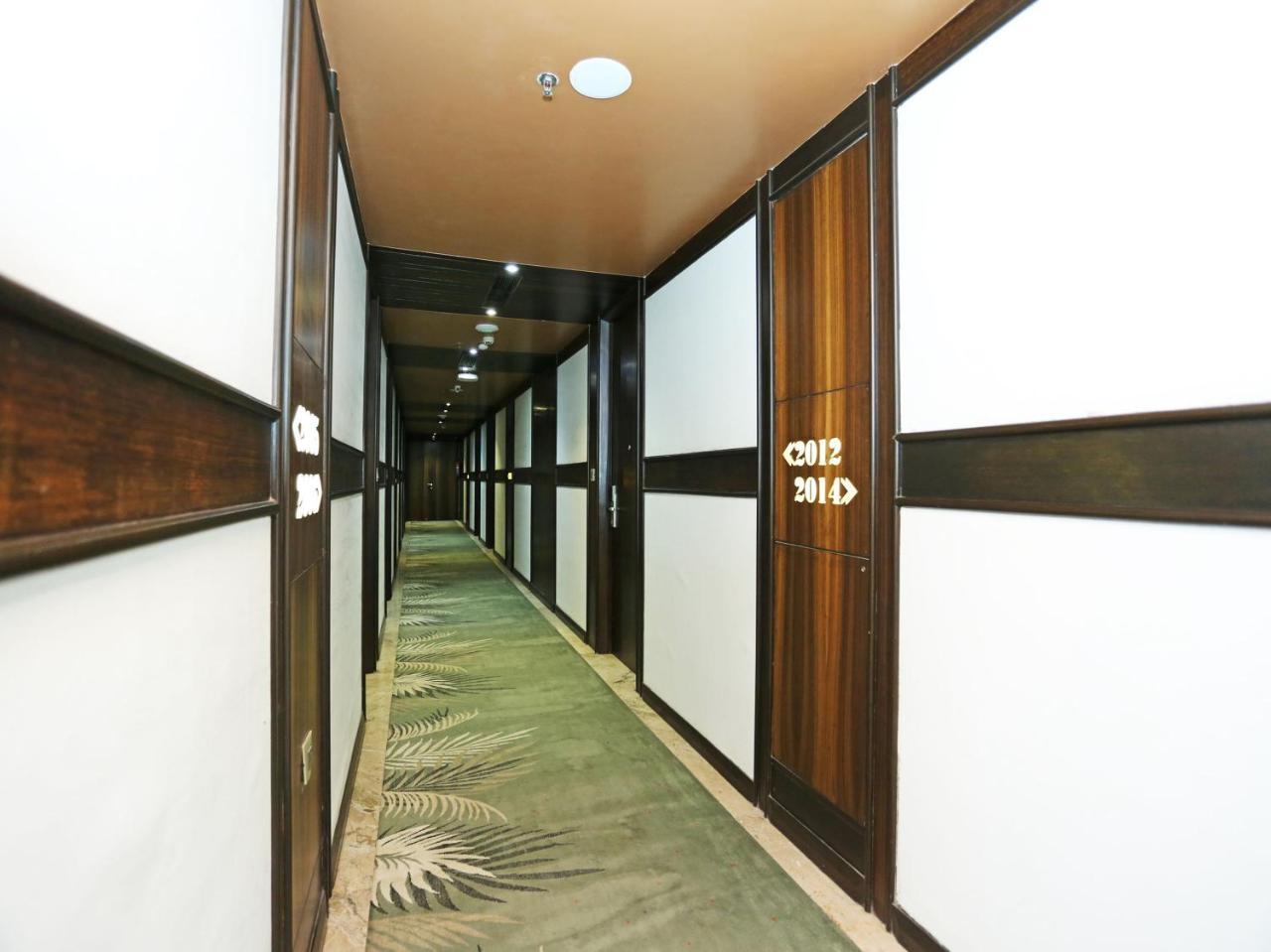 Golden Blossom Imperial Resorts Lucknow Exteriör bild