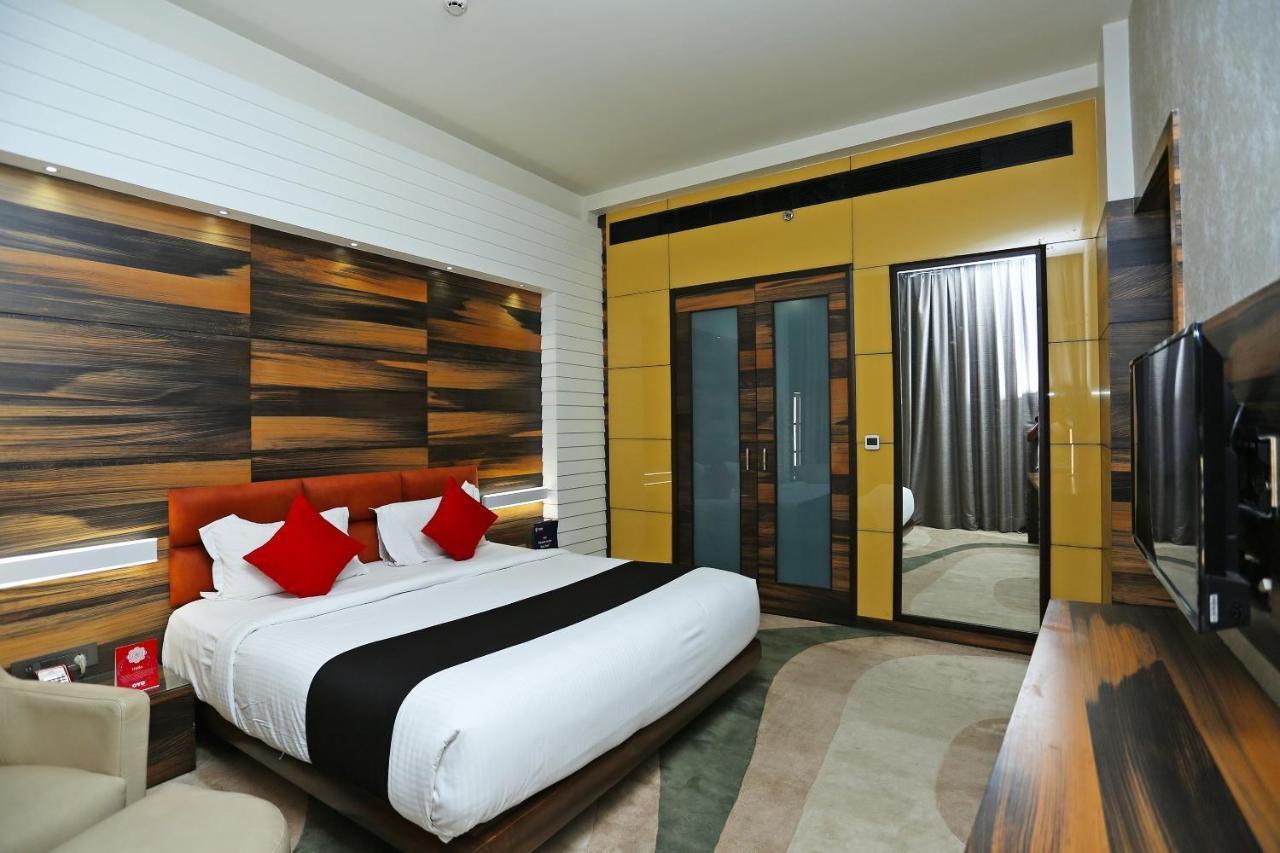 Golden Blossom Imperial Resorts Lucknow Exteriör bild
