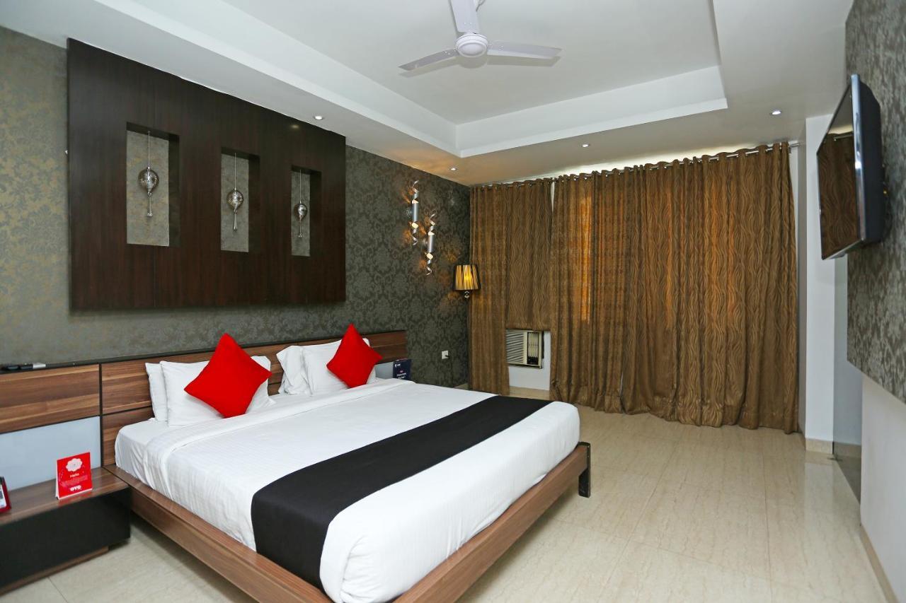 Golden Blossom Imperial Resorts Lucknow Exteriör bild